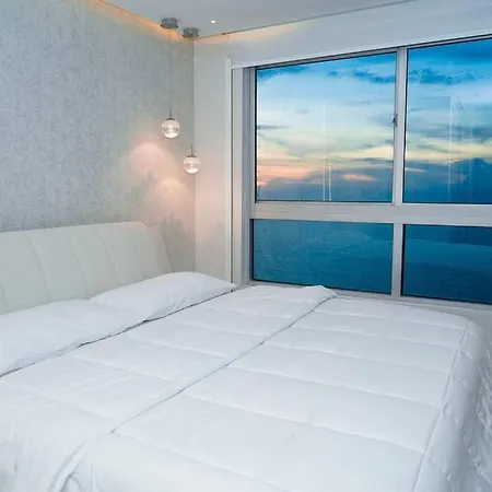 Luxury Beachfronts En En Bocagrande Y Marbella Apartment