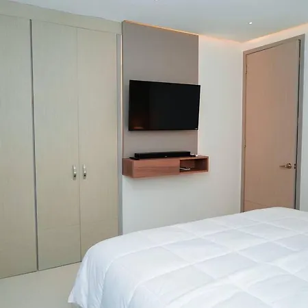 Luxury Beachfronts En En Bocagrande Y Marbella Apartamento