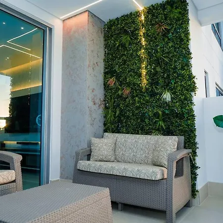 Luxury Beachfronts En En Bocagrande Y Marbella Apartamento *