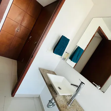 Luxury Beachfronts En En Bocagrande Y Marbella Apartamento
